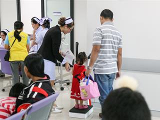 ศูนย์การแพทย์และโรงพยาบาล,ม.พะเยา,ร่วมกับ,มูลนิธิเด็กโรคหัวใจฯและกระทรวงสาธารณสุข,,คัดกรองเด็กโรคหัวใจส่งต่อรักษาอย่างเหมาะสม