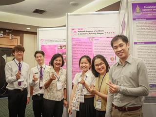 นิสิตทันตแพทยศาสตร์ร่วมนำเสนอผลงานทางวิชาการ