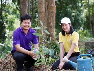 คณะรัฐศาสตร์และสังคมศาสตร์,มหาวิทยาลัยพะเยา,ร่วมกิจกรรมปลูกต้นไม้,เฉลิมพระเกียรติสมเด็จพระเจ้าอยู่หัวมหาวชิราลงกรณ,บดินทรเทพยวรางกูร,เนื่องในโอกาสมหามงคลเฉลิมพระชนมพรรษา,66,พรรษา