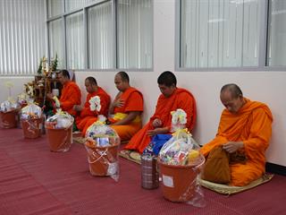 ศูนย์บรรณสารและสื่อการศึกษา,มหาวิทยาลัยพะเยา,จัดพิธีทำบุญประจำปี,2561