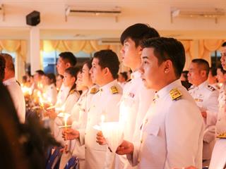 มหาวิทยาลัยพะเยาเข้าร่วมพิธีถวายเครื่องราชสักการะ,และจุดเทียนถวายพระพรชัยมงคล,",ในหลวง,ร.10"