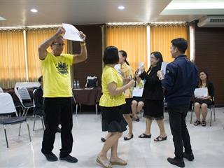 คณะศิลปศาสตร์จัดทำโครงการพัฒนาคุณภาพการศึกษาและพัฒนาท้องถิ่นโดยมีสถาบันอุดมศึกษาเป็นพี่เลี้ยง,โครงการ,“อ่านได้,เขียนคล่อง,ผ่านนิทาน”