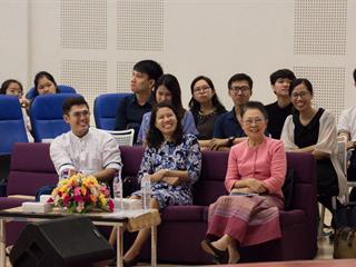 การปฐมนิเทศนิสิตระดับปริญญาตรี,ปีการศึกษา,2561,คณะศิลปศาสตร์,มหาวิทยาลัยพะเยา