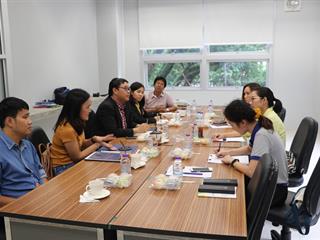 คณะรัฐศาสตร์และสังคมศาสตร์,มหาวิทยาลัยพะเยา,ดำเนินโครงการศึกษาดูงานหน่วยศึกษาและพัฒนานวัตกรรมท้องถิ่น,ณ,ศูนย์ศึกษาการบริหารกิจการบ้านเมืองระดับท้องถิ่น,:,CLOGS,คณะรัฐศาสตร์และรัฐประศาสนศาสตร์,มหาวิทยาลัยเชียงใหม่และเทศบาลตำบลสุเทพ,อ.เมือง,จ.เชียงใหม่