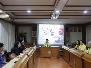 คณะรัฐศาสตร์และสังคมศาสตร์,มหาวิทยาลัยพะเยา,ดำเนินโครงการศึกษาดูงานหน่วยศึกษาและพัฒนานวัตกรรมท้องถิ่น,ณ,ศูนย์ศึกษาการบริหารกิจการบ้านเมืองระดับท้องถิ่น,:,CLOGS,คณะรัฐศาสตร์และรัฐประศาสนศาสตร์,มหาวิทยาลัยเชียงใหม่และเทศบาลตำบลสุเทพ,อ.เมือง,จ.เชียงใหม่
