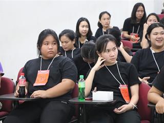 คณะรัฐศาสตร์และสังคมศาสตร์,มหาวิทยาลัยพะเยา,ดำเนินโครงการปฐมนิเทศ-เตรียมความพร้อมนิสิตก่อนเข้าเรียนมหาวิทยาลัย,(Pre,-U)