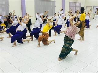สาขาวิชาศิลปะการแสดง,คณะสถาปัตยกรรมศาสตร์และศิลปกรรมศาสตร์,มหาวิทยาลัยพะเยา,จัดโครงการสืบทอดศิลปะการแสดงจากศิลปินแห่งชาติหรือผู้เชี่ยวชาญ