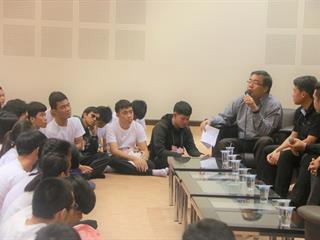 คณะเทคโนโลยีสารสนเทศและการสื่อสาร,มหาวิทยาลัยพะเยา,จัดกิจกรรมเสวนา,หัวข้อ,,“เล่าความหลัง,สร้างแรงบันดาลใจ”,โดยศิษย์เก่าคณะฯ,เตรียมความพร้อมด้านวิชาการและทักษะในการใช้ชีวิตในรั้วมหาวิทยาลัยของนิสิตใหม่ชั้นปีที่,1
