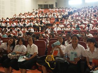 โครงการแนะนำบริการของศูนย์บรรณสารและสื่อการศึกษา,สำหรับนิสิตใหม่,ประจำปีการศึกษา,2561