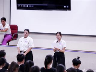หน่วยกิจการนิสิตและทำนุบำรุงศิลปวัฒนธรรม,พร้อมด้วยสโมสรนิสิต,และชมรมสืบสายถิ่นแผ่นดินล้านนา,คณะรัฐศาสตร์และสังคมศาสตร์,มหาวิทยาลัยพะเยา,ร่วมกันจัดโครงการทำนุบำรุงศิลปวัฒนธรรม,และกิจกรรมต้อนรับนิสิตใหม่