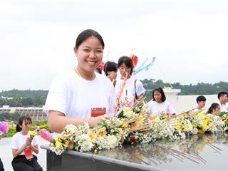 หน่วยกิจการนิสิตและทำนุบำรุงศิลปวัฒนธรรม,พร้อมด้วยสโมสรนิสิต,และชมรมสืบสายถิ่นแผ่นดินล้านนา,คณะรัฐศาสตร์และสังคมศาสตร์,มหาวิทยาลัยพะเยา,ร่วมกันจัดโครงการทำนุบำรุงศิลปวัฒนธรรม,และกิจกรรมต้อนรับนิสิตใหม่