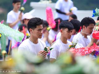 หน่วยกิจการนิสิตและทำนุบำรุงศิลปวัฒนธรรม,พร้อมด้วยสโมสรนิสิต,และชมรมสืบสายถิ่นแผ่นดินล้านนา,คณะรัฐศาสตร์และสังคมศาสตร์,มหาวิทยาลัยพะเยา,ร่วมกันจัดโครงการทำนุบำรุงศิลปวัฒนธรรม,และกิจกรรมต้อนรับนิสิตใหม่