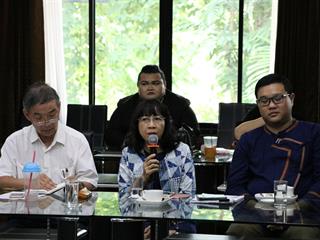 คณะรัฐศาสตร์และสังคมศาสตร์,มหาวิทยาลัยพะเยา,ร่วมงานเสวนาระดมความคิดเห็นเพื่อการพัฒนา,โดยความร่วมมือจาก,กอ.รมน.ภาค,3