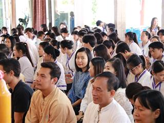 คณะวิทยาการจัดการและสารสนเทศศาสตร์,มหาวิทยาลัยพะเยา,ดำเนินโครงการทำนุบำรุงศิลปวัฒนธรรม,กิจกรรมถวายเทียนพรรษา,ปีการศึกษา,2561