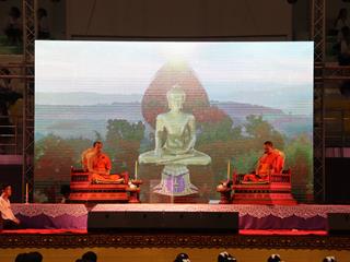 กิจกรรมธรรมะบรรยาย,"การใช้ชีวิตในมหาวิทยาลัย”