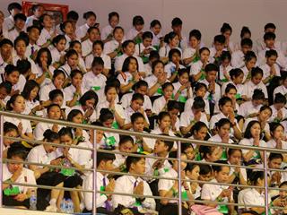 ปฐมนิเทศนิสิตใหม่,ม.พะเยา,แจกร่มและถุงผ้าลดโลกร้อนสนองนโยบาย,UP,Green