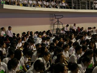 ปฐมนิเทศนิสิตใหม่,ม.พะเยา,แจกร่มและถุงผ้าลดโลกร้อนสนองนโยบาย,UP,Green