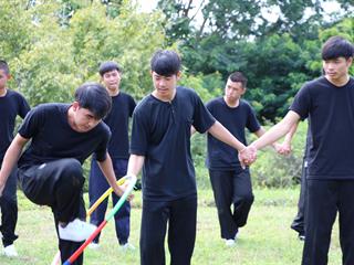 หน่วยกิจการนิสิตและทำนุบำรุงศิลปวัฒนธรรม,พร้อมด้วยสโมสรนิสิตฯ,คณะรัฐศาสตร์และสังคมศาสตร์,มหาวิทยาลัยพะเยา,ร่วมกันจัดโครงการสานสัมพันธ์สิงห์กว๊าน-พิราบขาว