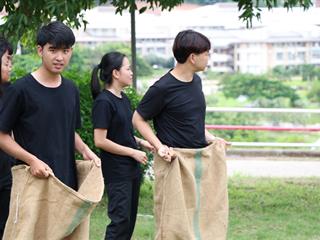 หน่วยกิจการนิสิตและทำนุบำรุงศิลปวัฒนธรรม,พร้อมด้วยสโมสรนิสิตฯ,คณะรัฐศาสตร์และสังคมศาสตร์,มหาวิทยาลัยพะเยา,ร่วมกันจัดโครงการสานสัมพันธ์สิงห์กว๊าน-พิราบขาว