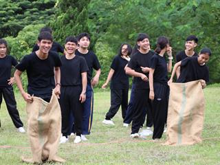 หน่วยกิจการนิสิตและทำนุบำรุงศิลปวัฒนธรรม,พร้อมด้วยสโมสรนิสิตฯ,คณะรัฐศาสตร์และสังคมศาสตร์,มหาวิทยาลัยพะเยา,ร่วมกันจัดโครงการสานสัมพันธ์สิงห์กว๊าน-พิราบขาว