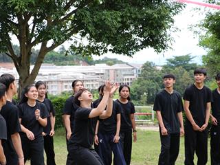หน่วยกิจการนิสิตและทำนุบำรุงศิลปวัฒนธรรม,พร้อมด้วยสโมสรนิสิตฯ,คณะรัฐศาสตร์และสังคมศาสตร์,มหาวิทยาลัยพะเยา,ร่วมกันจัดโครงการสานสัมพันธ์สิงห์กว๊าน-พิราบขาว