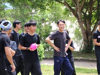หน่วยกิจการนิสิตและทำนุบำรุงศิลปวัฒนธรรม,พร้อมด้วยสโมสรนิสิตฯ,คณะรัฐศาสตร์และสังคมศาสตร์,มหาวิทยาลัยพะเยา,ร่วมกันจัดโครงการสานสัมพันธ์สิงห์กว๊าน-พิราบขาว