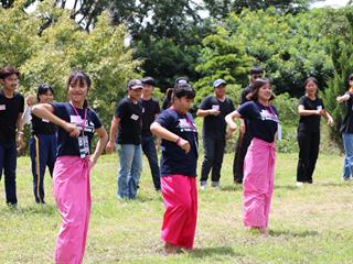 หน่วยกิจการนิสิตและทำนุบำรุงศิลปวัฒนธรรม,พร้อมด้วยสโมสรนิสิตฯ,คณะรัฐศาสตร์และสังคมศาสตร์,มหาวิทยาลัยพะเยา,ร่วมกันจัดโครงการสานสัมพันธ์สิงห์กว๊าน-พิราบขาว
