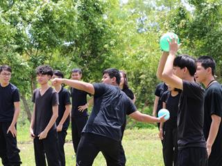 หน่วยกิจการนิสิตและทำนุบำรุงศิลปวัฒนธรรม,พร้อมด้วยสโมสรนิสิตฯ,คณะรัฐศาสตร์และสังคมศาสตร์,มหาวิทยาลัยพะเยา,ร่วมกันจัดโครงการสานสัมพันธ์สิงห์กว๊าน-พิราบขาว