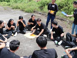 หน่วยกิจการนิสิตและทำนุบำรุงศิลปวัฒนธรรม,พร้อมด้วยสโมสรนิสิตฯ,คณะรัฐศาสตร์และสังคมศาสตร์,มหาวิทยาลัยพะเยา,ร่วมกันจัดโครงการสานสัมพันธ์สิงห์กว๊าน-พิราบขาว
