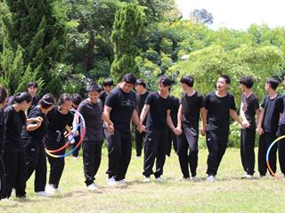 หน่วยกิจการนิสิตและทำนุบำรุงศิลปวัฒนธรรม,พร้อมด้วยสโมสรนิสิตฯ,คณะรัฐศาสตร์และสังคมศาสตร์,มหาวิทยาลัยพะเยา,ร่วมกันจัดโครงการสานสัมพันธ์สิงห์กว๊าน-พิราบขาว