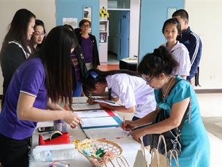 คณะศิลปศาสตร์จัดการประเมินติดตามรายงานความก้าวหน้า,โครงการ,“1,คณะ,1,โมเดล”