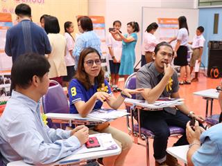 คณะศิลปศาสตร์จัดการประเมินติดตามรายงานความก้าวหน้า,โครงการ,“1,คณะ,1,โมเดล”