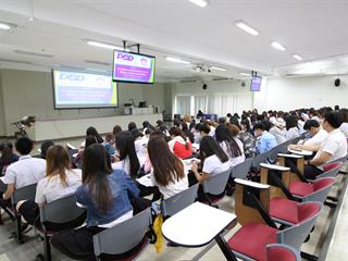 คณะวิทยาการจัดการและสารสนเทศศาสตร์,มหาวิทยาลัยพะเยา,,ดำเนินโครงการสร้างนักบัญชีคุณภาพรุ่นใหม่ร่วมกับกรมพัฒนาธุรกิจการค้า,,(Young,&,Smart,Accountants)