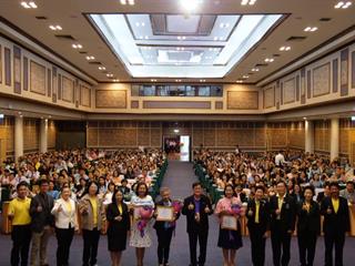 "180,กว่าโรงเรียนมากกว่า,11,จังหวัดภาคเหนือ,เข้าร่วมกิจกรรมสัมนาครูแนะแนวมหาวิทยาลัยพะเยา,ณ,จังหวัดพิษณุโลก"