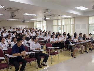 คณะศิลปศาสตร์,มหาวิทยาลัยพะเยา,จัดโครงการ,“เตรียมความพร้อมนิสิตก่อนเข้าเรียนมหาวิทยาลัย”