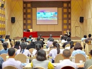 “สัมมนาครูแนะแนว,32โรงเรียนภาคอีสานเข้าร่วมรับฟัง,การเข้าศึกษาต่อ,ม.พะเยา”