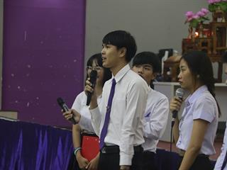 คณะเทคโนโลยีสารสนเทศและการสื่อสาร,มหาวิทยาลัยพะเยา,จัดกิจกรรมไหว้ครู,,ประจำปีการศึกษา,2561,เพื่อให้นิสิตได้แสดงออกถึงความเคารพรักและระลึกถึงพระคุณของครูอาจารย์ที่ได้สั่งสอนให้ความรู้