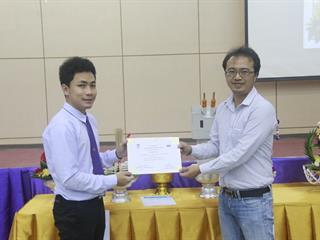 คณะเทคโนโลยีสารสนเทศและการสื่อสาร,มหาวิทยาลัยพะเยา,จัดกิจกรรมไหว้ครู,,ประจำปีการศึกษา,2561,เพื่อให้นิสิตได้แสดงออกถึงความเคารพรักและระลึกถึงพระคุณของครูอาจารย์ที่ได้สั่งสอนให้ความรู้