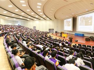 เปิดประสบการณ์จริงผู้ว่าราชการจังหวัดพะเยา,“ภาวะผู้นำ,จิตอาสาและการมีส่วนร่วม,ในสภาวะวิกฤติ”,ณ,มหาวิทยาลัยพะเยา