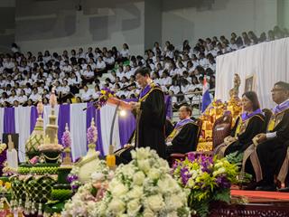 คณะศิลปศาสตร์,เข้าร่วมพิธีไหว้ครูและมอบรางวัลนิสิตเกียรติยศ,,ประจำปีการศึกษา,2561,ณ,อาคารสงวนเสริมศรี,มหาวิทยาลัยพะเยา