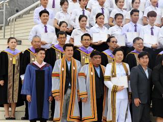 คณะศิลปศาสตร์,เข้าร่วมพิธีไหว้ครูและมอบรางวัลนิสิตเกียรติยศ,,ประจำปีการศึกษา,2561,ณ,อาคารสงวนเสริมศรี,มหาวิทยาลัยพะเยา