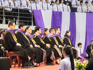 คณะศิลปศาสตร์,เข้าร่วมพิธีไหว้ครูและมอบรางวัลนิสิตเกียรติยศ,,ประจำปีการศึกษา,2561,ณ,อาคารสงวนเสริมศรี,มหาวิทยาลัยพะเยา