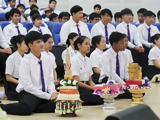 คณะศิลปศาสตร์,จัดพิธีไหว้ครูคณะศิลปศาสตร์,“กราบคุรุปูจา,ครูบาอาจารย์เจ้า”,ประจำปีการศึกษา,2561,ณ,ห้อง,UB004,อาคาร,99,ปี,พระอุบาลีคุณูปมาจารย์