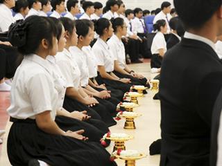 คณะศิลปศาสตร์,จัดพิธีไหว้ครูคณะศิลปศาสตร์,“กราบคุรุปูจา,ครูบาอาจารย์เจ้า”,ประจำปีการศึกษา,2561,ณ,ห้อง,UB004,อาคาร,99,ปี,พระอุบาลีคุณูปมาจารย์