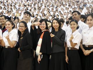 คณะศิลปศาสตร์,จัดพิธีไหว้ครูคณะศิลปศาสตร์,“กราบคุรุปูจา,ครูบาอาจารย์เจ้า”,ประจำปีการศึกษา,2561,ณ,ห้อง,UB004,อาคาร,99,ปี,พระอุบาลีคุณูปมาจารย์