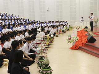 คณะศิลปศาสตร์,จัดพิธีไหว้ครูคณะศิลปศาสตร์,“กราบคุรุปูจา,ครูบาอาจารย์เจ้า”,ประจำปีการศึกษา,2561,ณ,ห้อง,UB004,อาคาร,99,ปี,พระอุบาลีคุณูปมาจารย์