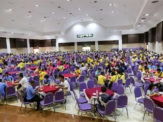 มหาวิทยาลัยพะเยา,ให้การต้อนรับคณะผู้ร่วมงานรวมใจเป็นหนึ่งเดียว,United,as,one,กว่า,3,260,คน,โดยจังหวัดพะเยา,เป็นเจ้าภาพจัดเลี้ยงอาหารกลางวัน