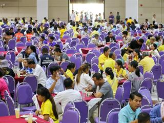 มหาวิทยาลัยพะเยา,ให้การต้อนรับคณะผู้ร่วมงานรวมใจเป็นหนึ่งเดียว,United,as,one,กว่า,3,260,คน,โดยจังหวัดพะเยา,เป็นเจ้าภาพจัดเลี้ยงอาหารกลางวัน
