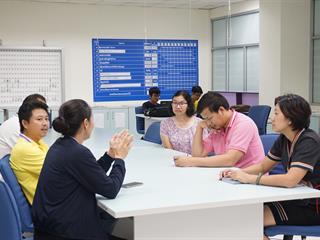 ประชุมแผนการพัฒนาและปรับปรุง,ศูนย์บรรณสารและสื่อการศึกษา,ตามมาตรฐานห้องสมุดสีเขียว,