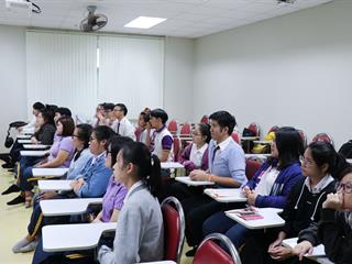 สาขาวิชาภาษาญี่ปุ่น,คณะศิลปศาสตร์,ร่วมจัดกิจกรรมแลกเปลี่ยนความรู้และวัฒนธรรม,“BEYOND,Tomorrow”,กับมูลนิธิสิกขาเอเชีย,ณ,อาคารเรียนรวม,CE,12205